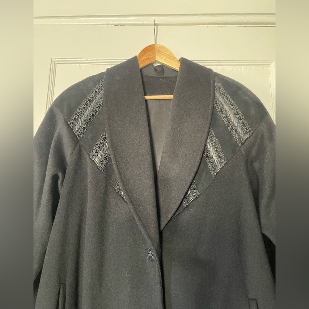 Vintage 50s Superb Wool Overcoat with Shawl Collar - Picture 3 of 12